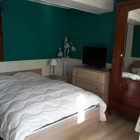 Апартаменты La Taniere *