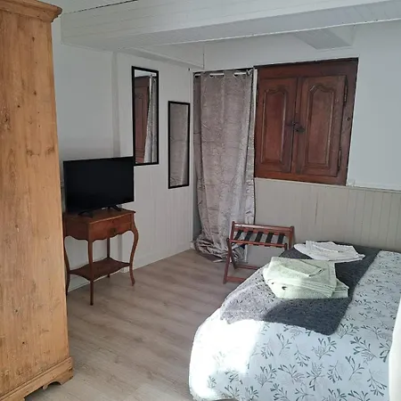 La Taniere Апартаменты